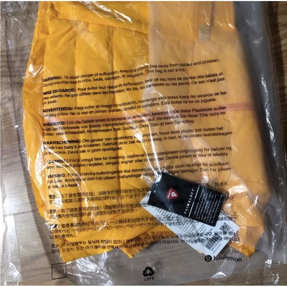 NWT Lululemon Down for It All Vest Clementine Size 6 🍊 - Picture 7 of 12